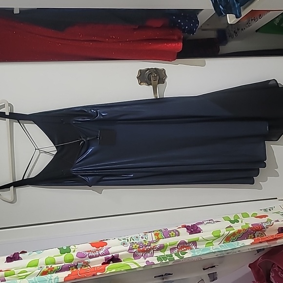 Assymetrical Blue Metallic dress - Picture 2 of 9